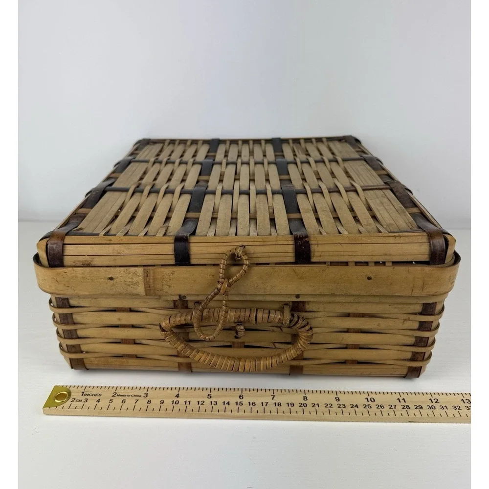 Vintage Woven Picnic Basket Made In Occupied Japan Lid Hinged Decor 40's- 50's